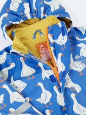 Regenjacke Gänse mit Reflektoren, aus Petflaschen recycelt, von Frugi - Image 3
